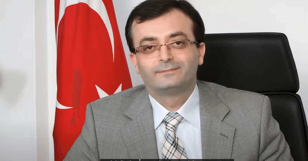 Gasp edilen Üniversite’nin Rektörü Prof. Dr. Mehmet Ateş ‘Tutunanlar’ Belgeselinde başarı hikayesini anlatıyor