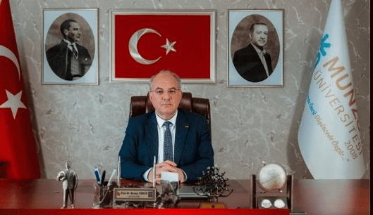 Yandaşlar çiftliğe çevirdi: Munzur Üniversitesi rektörü, ‘Sosyal Tesisler Koordinatörü’ yaptığı eşini kasanın başına oturttu