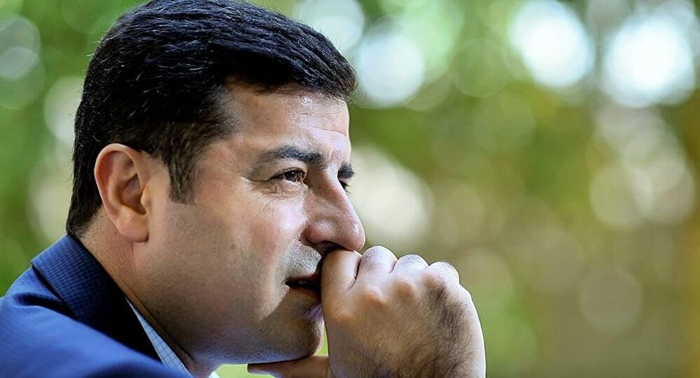 Selahattin Demirtaş: Dün toprağa verilen 12 asker benim kardeşimdir