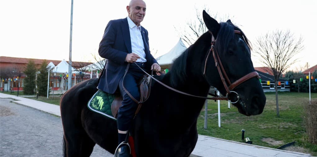 Gazeteci Ağırel belgeleri yayınladı: ‘Tapuyu göstersinler, istifa edeyim’ diyen AKP’li Turgut Altınok, 3 yıldır vergi ödememiş