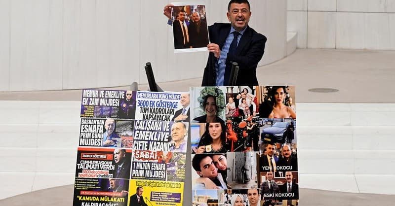 CHP’li Veli Ağbaba, Meclis’te AKP’lilere: Tosuncuk, Toreks, Dilan-Engin, Eylül sizin siyasi akrabalarınız