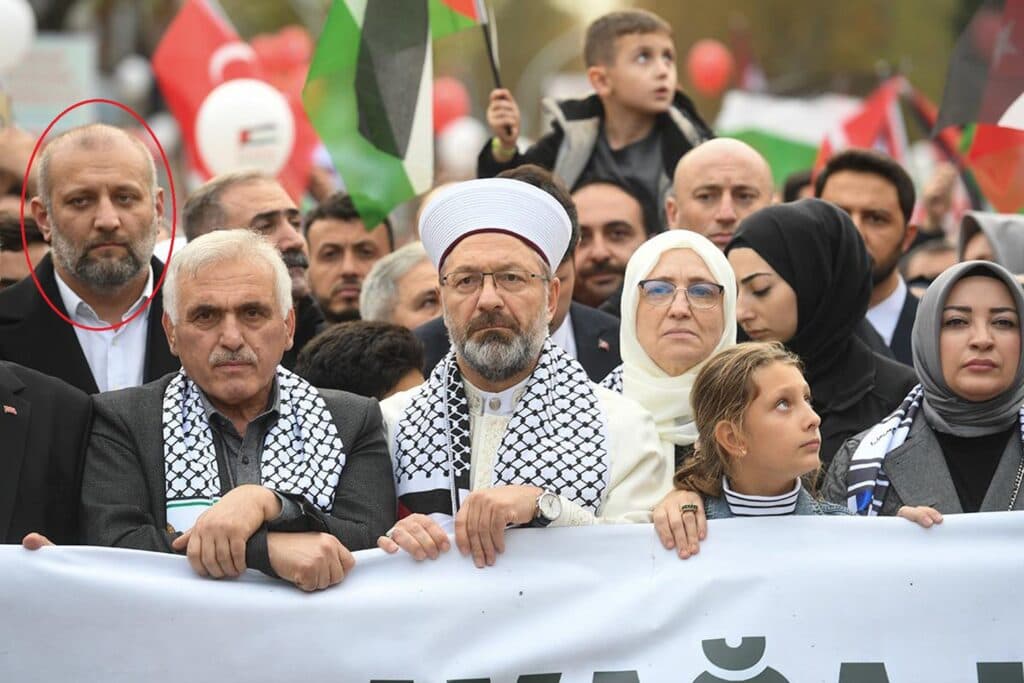 Ali Erbaş boykota çağırırken damadı İsrail menşeli markanın temsilcisi çıktı