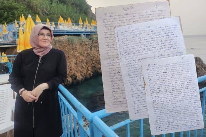 KHK’lı öğretmen Asuman Birinci’den çarpıcı mektup: Bir elimde kelepçe, bir elimde serum, başımda jandarmalar