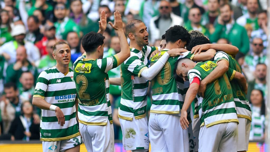 Bursaspor tüm liglerde şampiyon olan tek takım