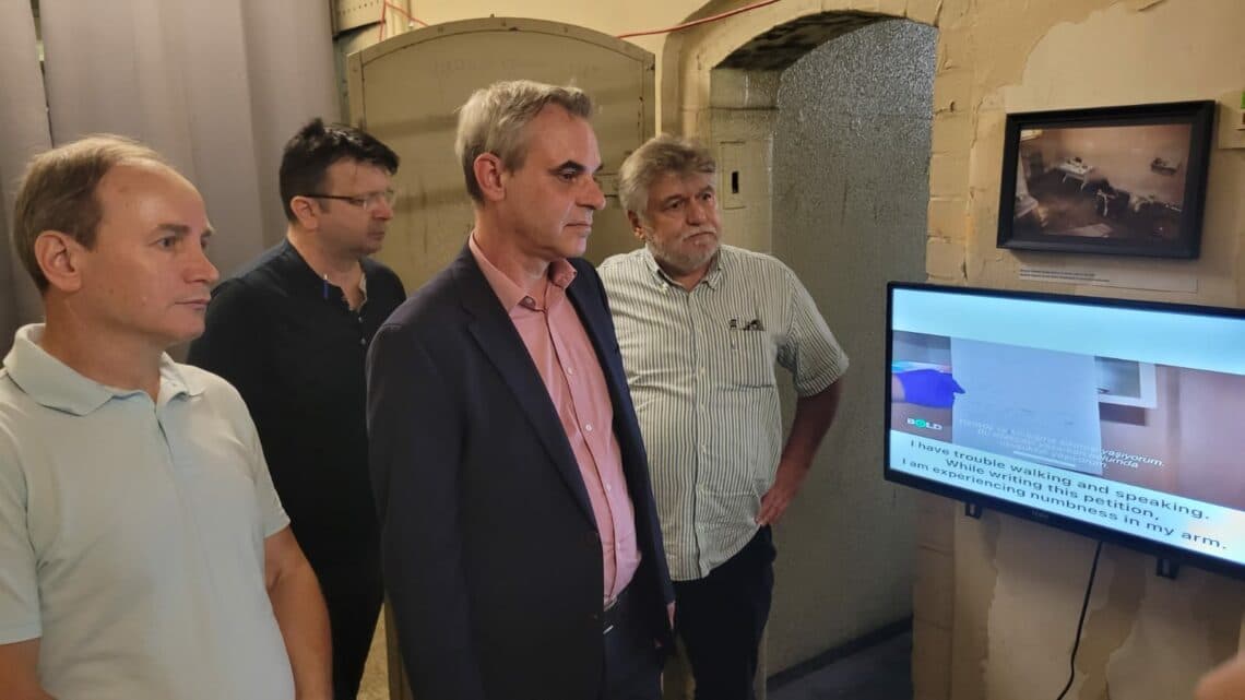 Alman Gazeteciler Derneği Başkanı Überall, sürgün gazetecilerle buluştu
