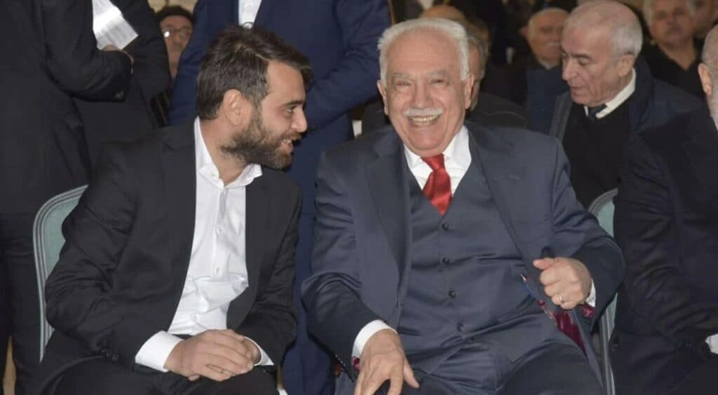 Hakkında yakalama kararı olan Perinçek’in danışmanı Yunanistan’a kaçtı
