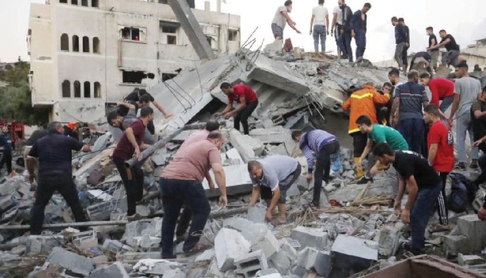 İsrail Gazze’de bir apartmanı vurdu: 23 kişi hayatını kaybetti