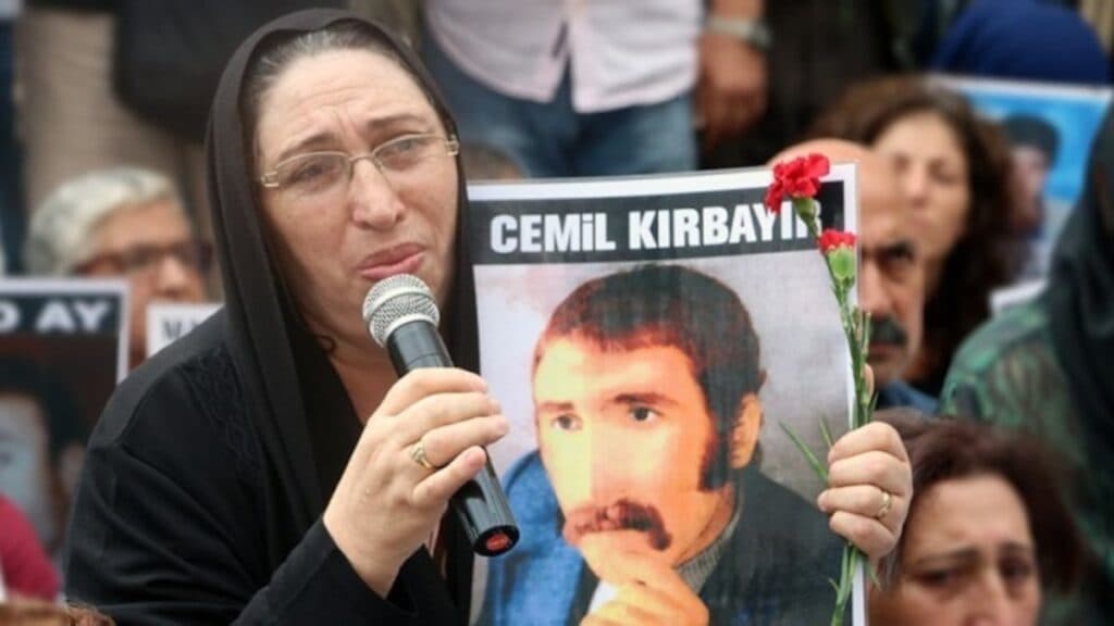 Fatma Kırbayır, oğlunun kemiklerini bulamadan vefat eden Berfo Ana’sının yanına gitti