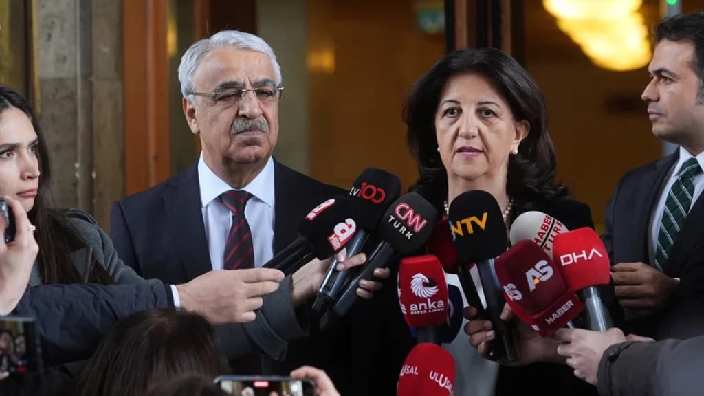 DEM Parti İmralı Heyeti adadan döndü: Öcalan’la görüşme 5 saat sürdü