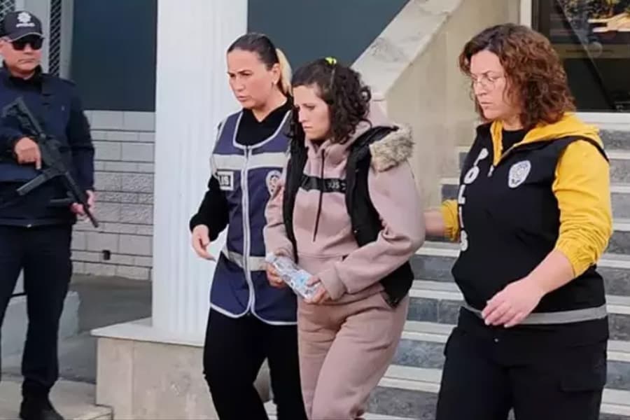 Yangında 5 çocuğu ölen anne Bakanlığı yalanladı: ”Bırakın 100 bin lirayı hiç yardım almadım”