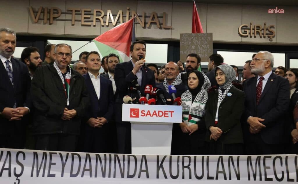 Gazze’ye yardıma gidenler engellendi:  İsrail’in, alıkoyduğu Vekiller yurda döndü