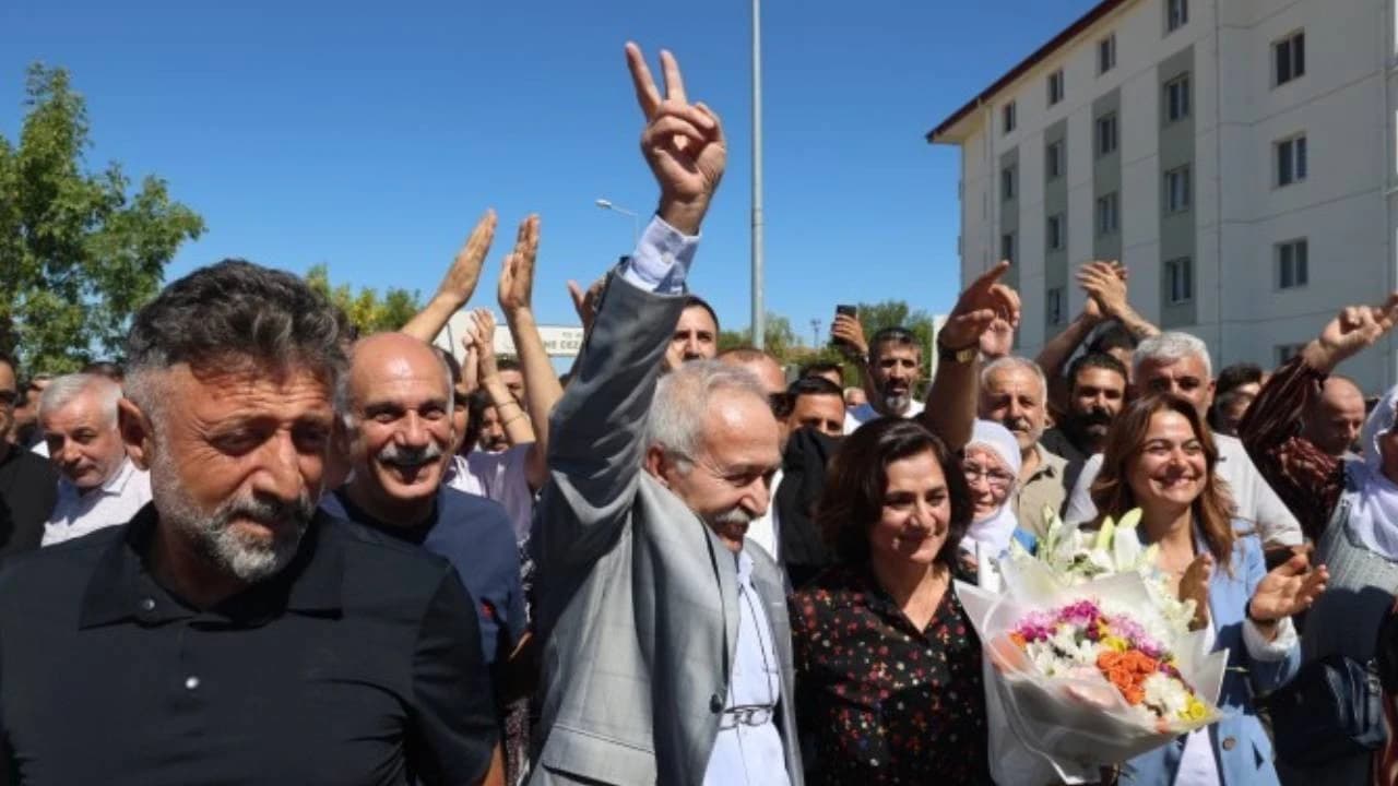 7 Yıl sonra tahliye olan Selçuk Mızraklı: ‘Burada olması gereken benden önce Demirtaş’tır’