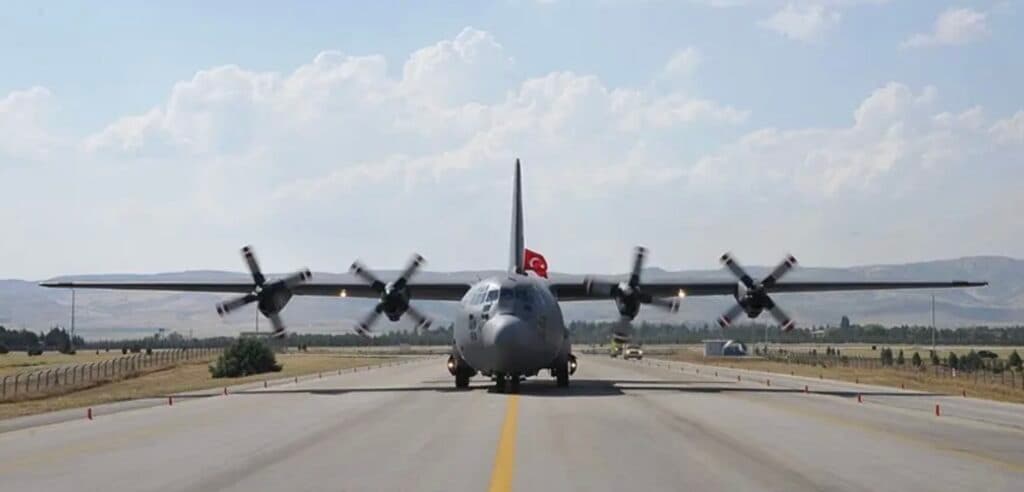 TSK’ya ait kargo uçağının enkazına ulaşıldı:20 kişi hayatını kaybetti