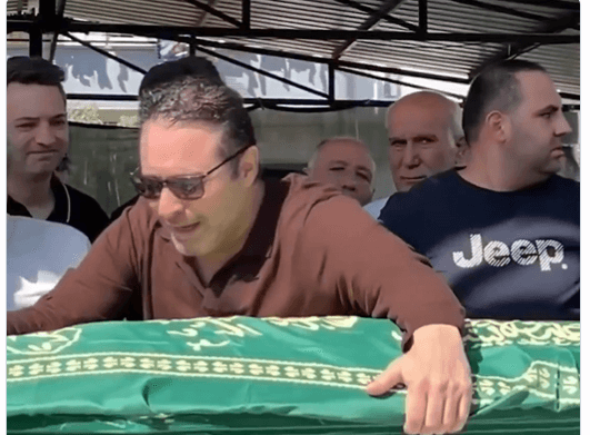 Atilla Taş’ın en yüreke yakan vedası:Kızının tabutuna sarılıp gözyaşı döktü