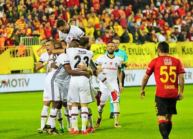 Beşiktaş, Göztepe engelini 3 golle geçti