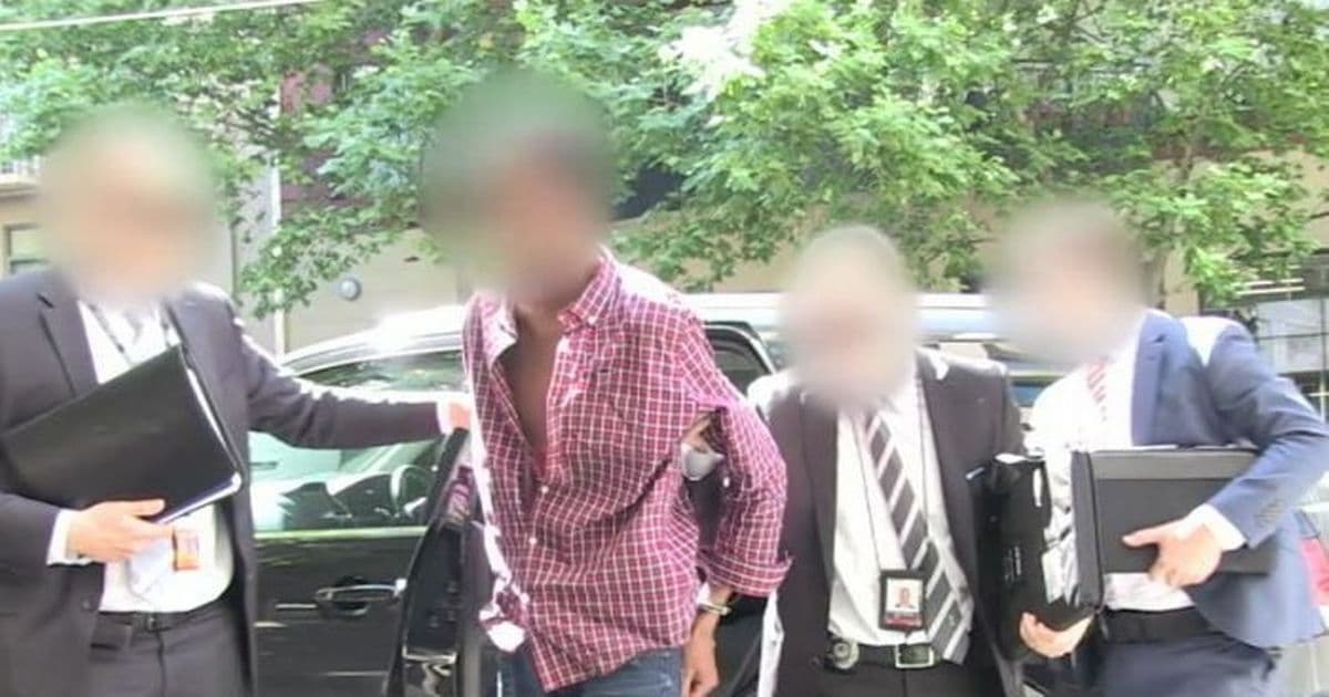 Polisten başarılı operasyon: Melbourne Federasyon Meydanı’nı kana bulayacaktı