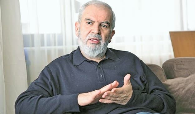 ALPER GÖRMÜŞ: “AHMET TURAN ALKAN KUTUPLAŞMANIN PANZERİRİ OLAN NADİR İNSANLARDAN BİRİ