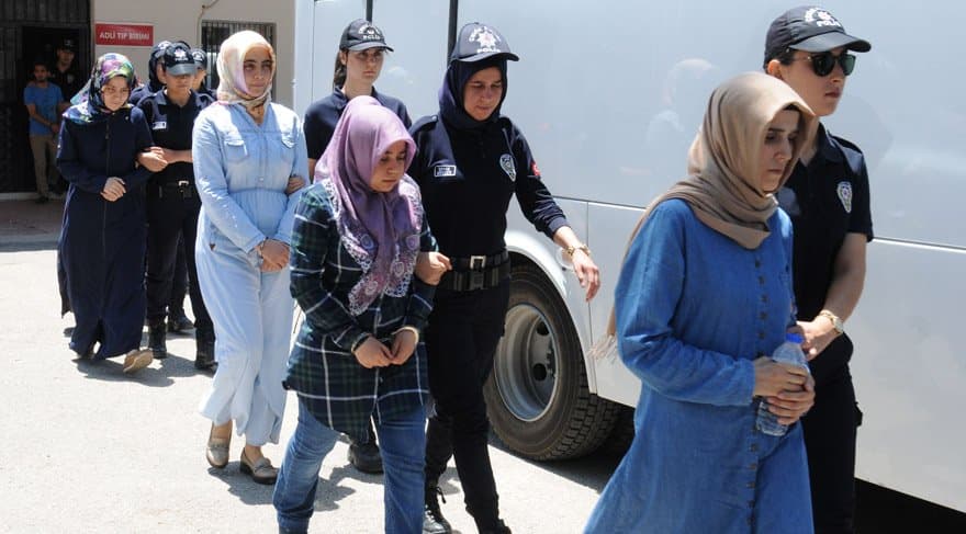 MERSİN EMNİYET’İNDE GÖZALTINDA TUTULAN LİSE VE ÜNİVERSİTELİ KIZ ÖĞRENCİLERE İŞKENCE