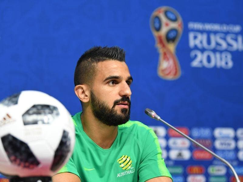 Aziz Behich, PSV Eindhoven ile 3 yıllık sözleşme imzaladı.