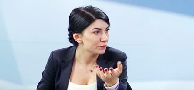 ECE SEVİM ÖZTÜRK: 1 KASIM’DA GAZETECİLİĞİN SUÇ OLMADIĞINI ANLATACAĞIM,HERKESİ DAVET EDİYORUM