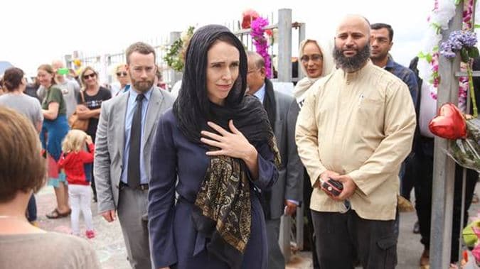 Yeni Zelanda Başbakanı Ardern neden başörtüsü taktığını açıkladı
