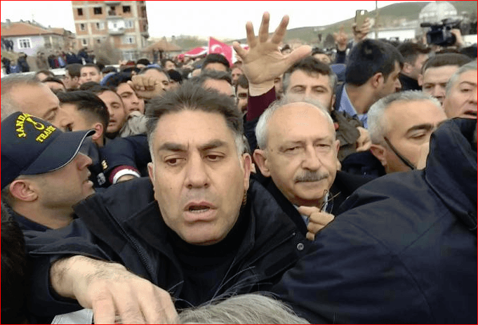 Kılıçdaroğlu’na yumruk atan saldırgan serbest bırakıldı