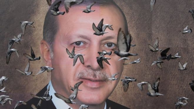‘Otoriter liderler yenilmez değildir’ diyen Guardian: Erdoğan için kötü olan seçim sonuçları demokrasi için iyi