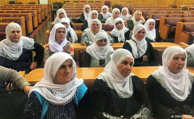 Annelerin Meclis’teki oturma eylemi sona erdi