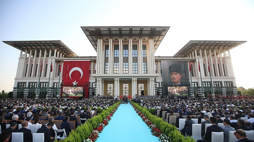 Saray’ın ‘itibar’ harcamaları: Makam aracı kirası 405 milyon