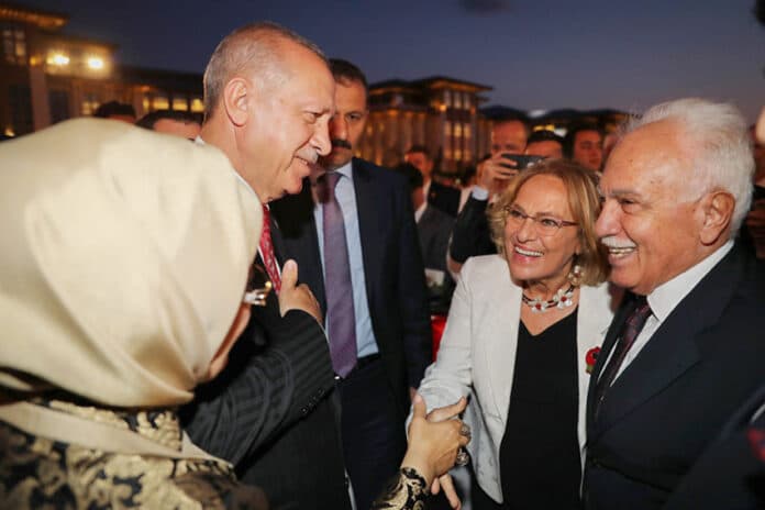 Perinçek devreye girdi: Davutoğlu ve Babacan Amerikan operasyonu