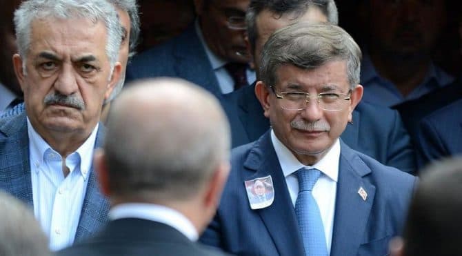 Davutoğlu: 17 Aralık’ta Yüce Divan’a Erdoğan engel oldu