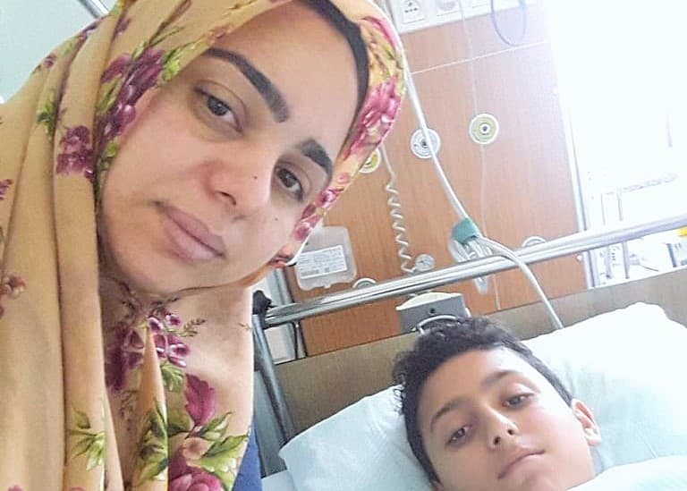 Baba hapiste, anne yoğun bakımdaki oğlunun başında! Menenjit geçiren Muhammed Enes’in durumu kritik!