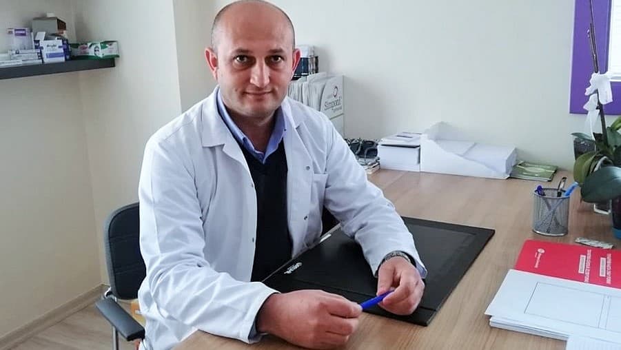 Türkiye’de tek uzman: KHK’lı Doç.Dr.Ulaşlı’nın korona aşısı projesini TÜBİTAK reddetmiş