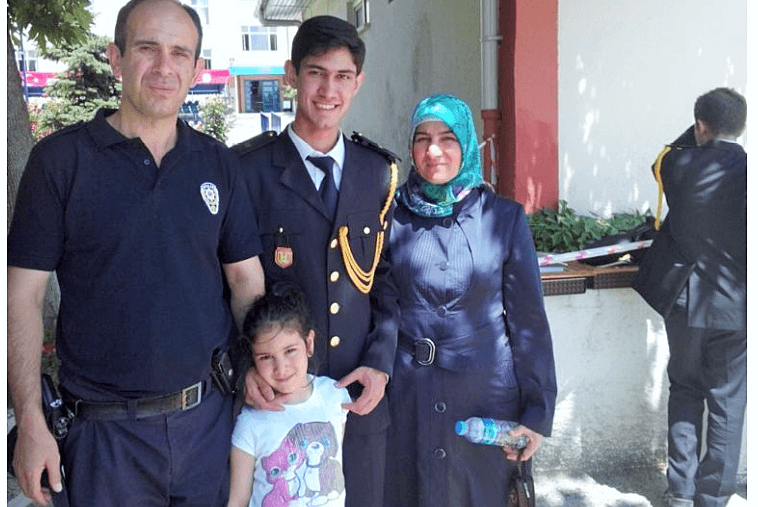 AKP zulmü ile bir aile dramı daha: Kanserden ölen anne, KHK’lı hasta baba ve geride 4 çocuk