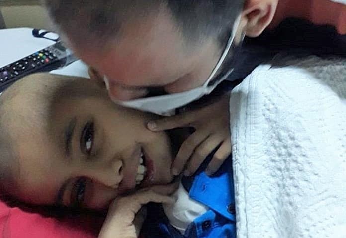 Mazlumiyeti her kesimi ağlattı: Baba ile oğlunun kavuşması mahşere kaldı