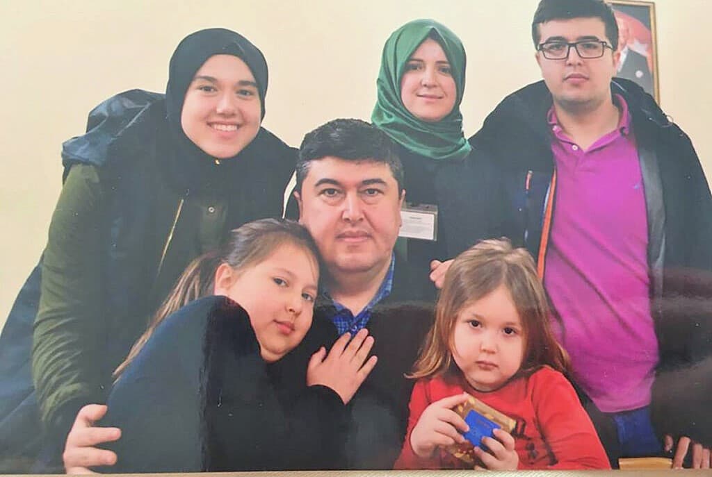 Tutuklu Gazeteci Çümen: Açık görüş yasağı işkenceye dönüştü, çocuklarıma sarılmak istiyorum