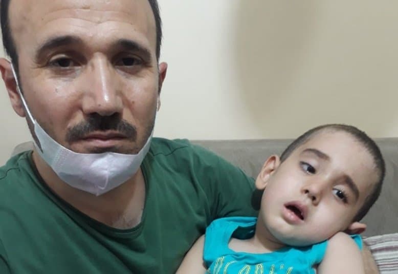 Küçük Selman bu sabah kan kustu: Buna rağmen tutuklu babasıyla görüşmesine izin verilmiyor