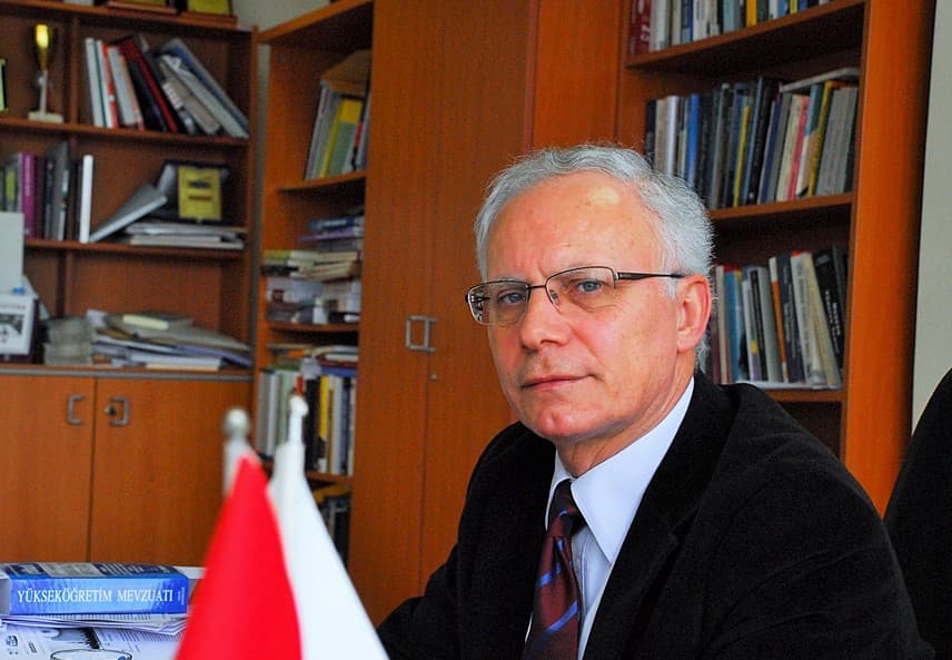 Prof. Dr.Erdoğan: Cemaat günah keçisi edildi, kimse rejim değişikliğini fark etmiyor
