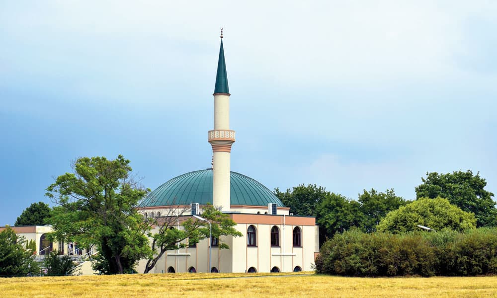 Avusturya’da cami ve dernek kapatıldı; operasyonlar Almanya’ya sıçradı