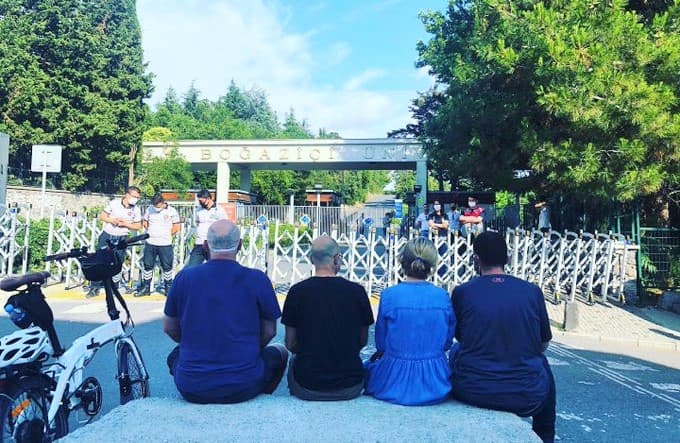 AKP’li rektör Melih Bulu’nun marifeti: 20 yıldır görev yaptığı Boğaziçi’ne alınmadı