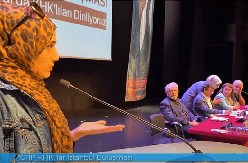 CHP buluşmalarında konuşan KHK’lı : Muhalefet bu kadar sessiz kalmasaydı, iktidar bizi bu kadar ezemezdi