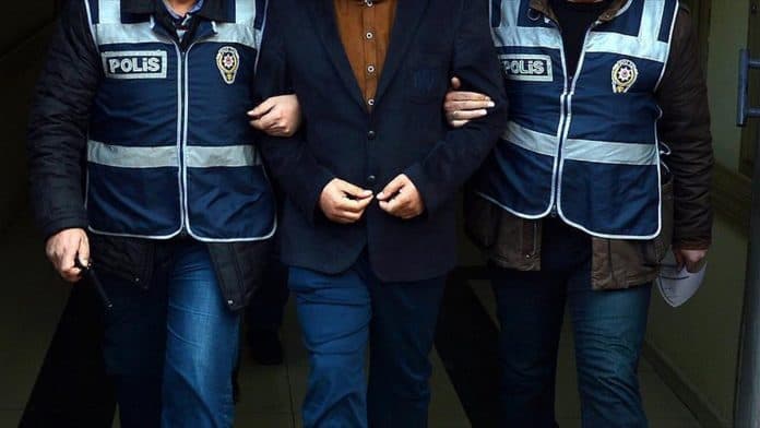 Rejim, mağdurların parasını gasp etti: Bir yemekte tutuklu aileleri için toplanan paraya ‘suç üstü’ diye el konuldu