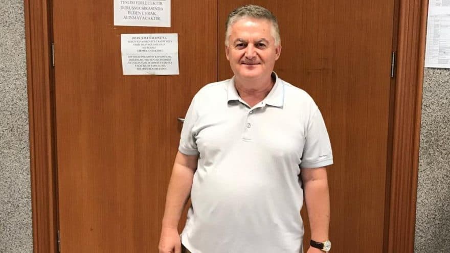 Ahmet Zeki Üçok ‘Sahte çürük raporu’ davasında yine mahkum oldu