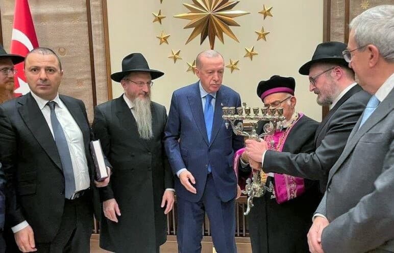 Saray’da ağırlanan haham: Erdoğan’ın özel uçakla bizi Ankara’ya getirtmesi ve akşam yemeğinde ağırlamasını şaşkınlıkla karşıladık