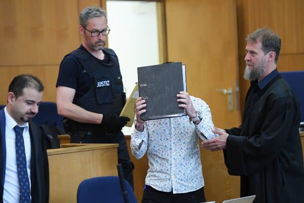 İşkencede zaman aşımı yoktur: Suriye’de muhaliflerin işkencecisi doktor da Almanya’da hesap veriyor