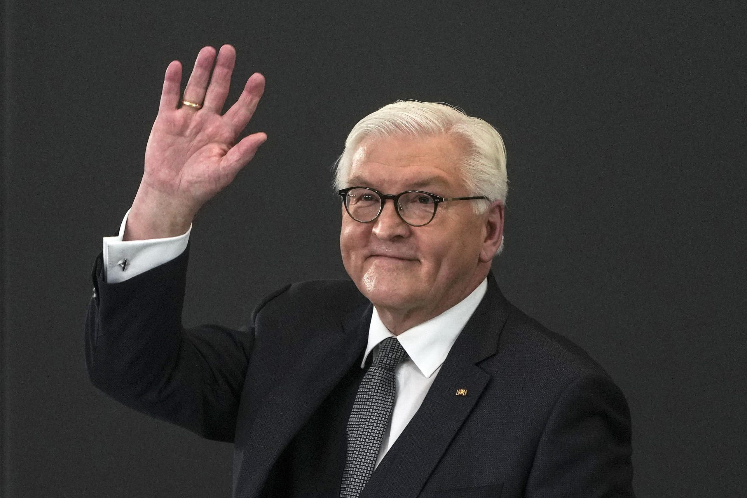 2. kez seçilen Alman Cumhurbaşkanı Steinmeier: Demokrasi söz konusu olduğunda tarafsız olmayacağım