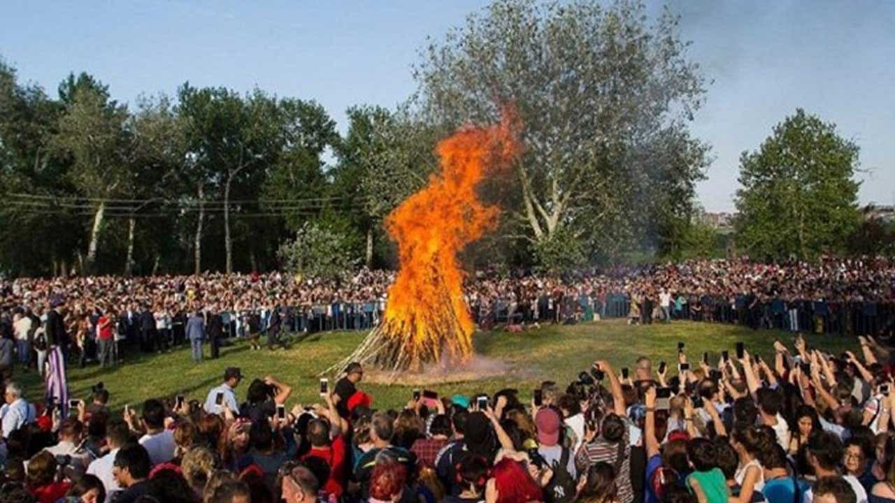 Türkiye’de Newroz coşkusu: Yüzbinlerce kişi alanlarda