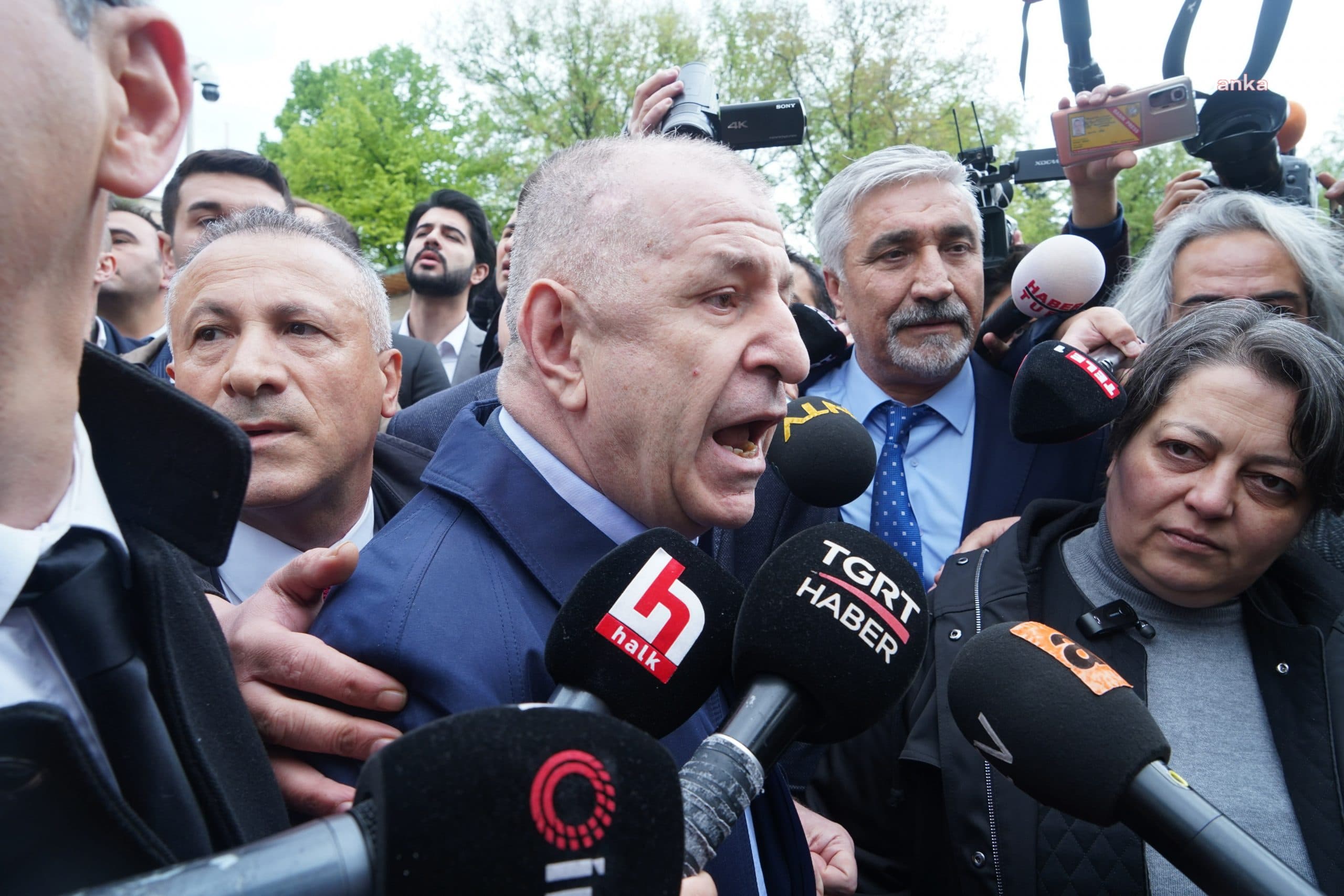 Bakanlığa yürümesi engellenen Ümit Özdağ, Soylu’ya: Görevin bittiği zaman tutuklanacaksın