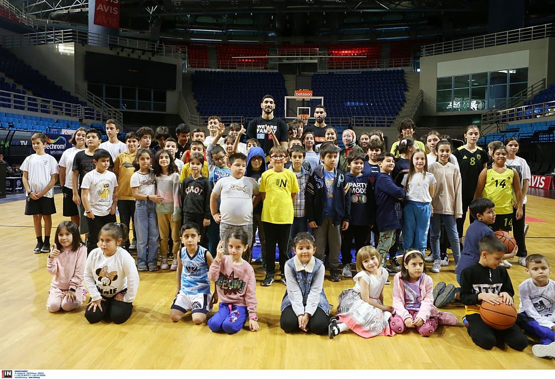 Pazar günü Frankfurt Kitap Fuarı’nda konuşacak: Enes Kanter, Atina’dan Erdoğan rejimine mesaj verdi