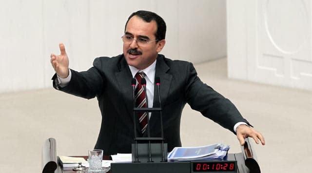 AKP’li eski Adalet Bakanı: Demirtaş’ın Diyarbakır’a götürülmesi kararı Adalet Bakanlığı’nı aşar